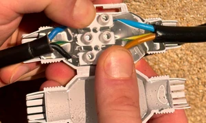 IP68 waterproof connector Raytech Betty 4
