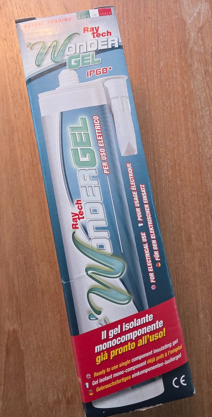 Cartone di imballaggio del Wonder Gel Raytech con la cartuccia illustrata e la marcatura IP68