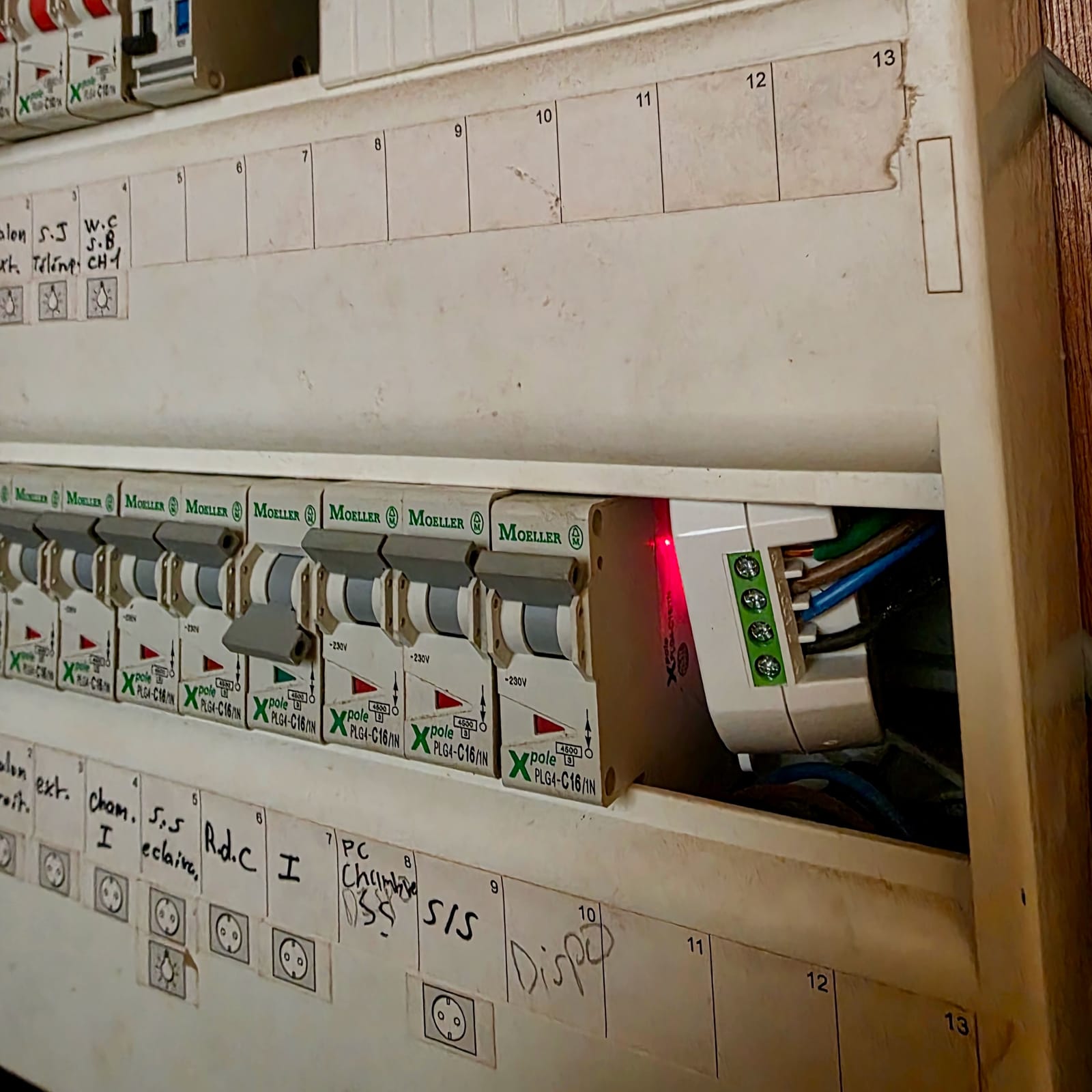 Módulo inalámbrico conectado en una instalación eléctrica