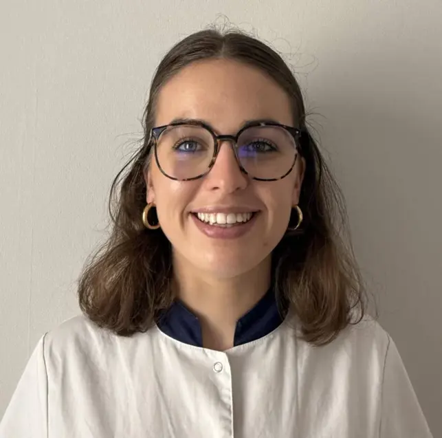 Athina de Vogel, ostéopathe à Suresnes